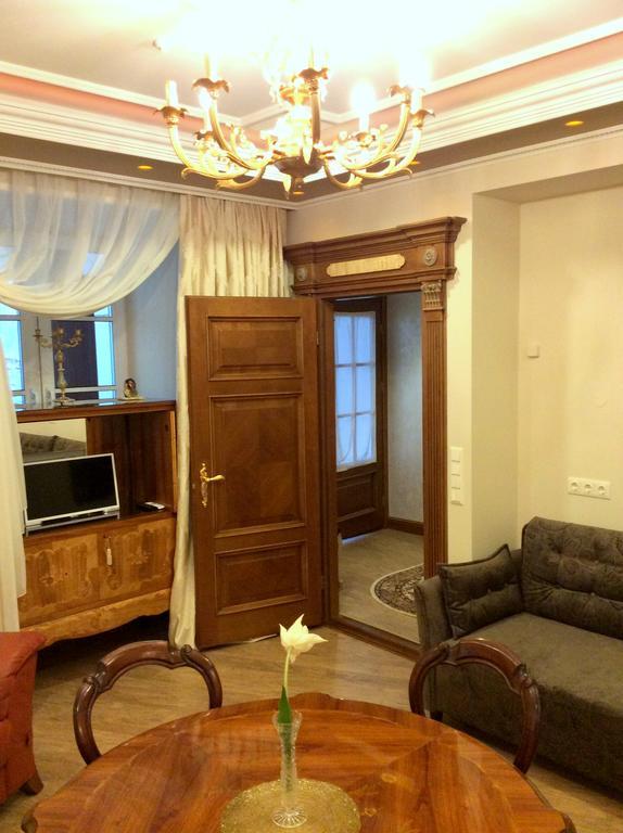 Luxury Pilies Avenue Apartment Vilnius Buitenkant foto